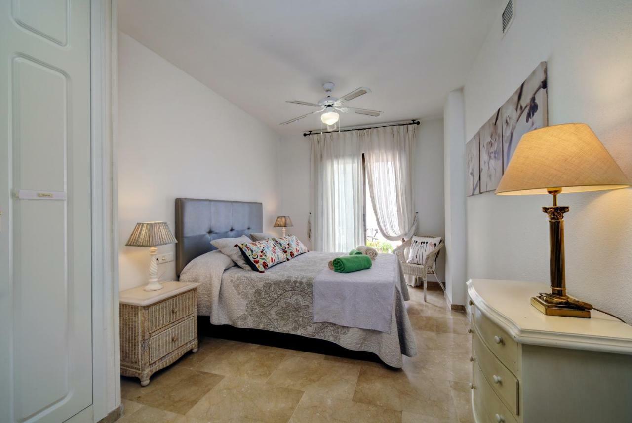 Apartamento 409 Marina Real Puerto De La Duquesa Playa มานิลบา ภายนอก รูปภาพ
